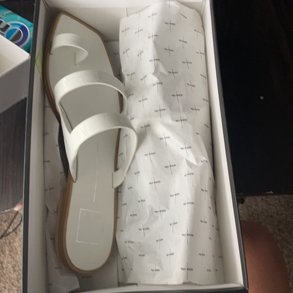 Bought 2 different pairs for a wedding. - Picture 4 of 7